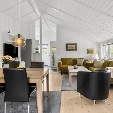 3 Bedroom Lovely In